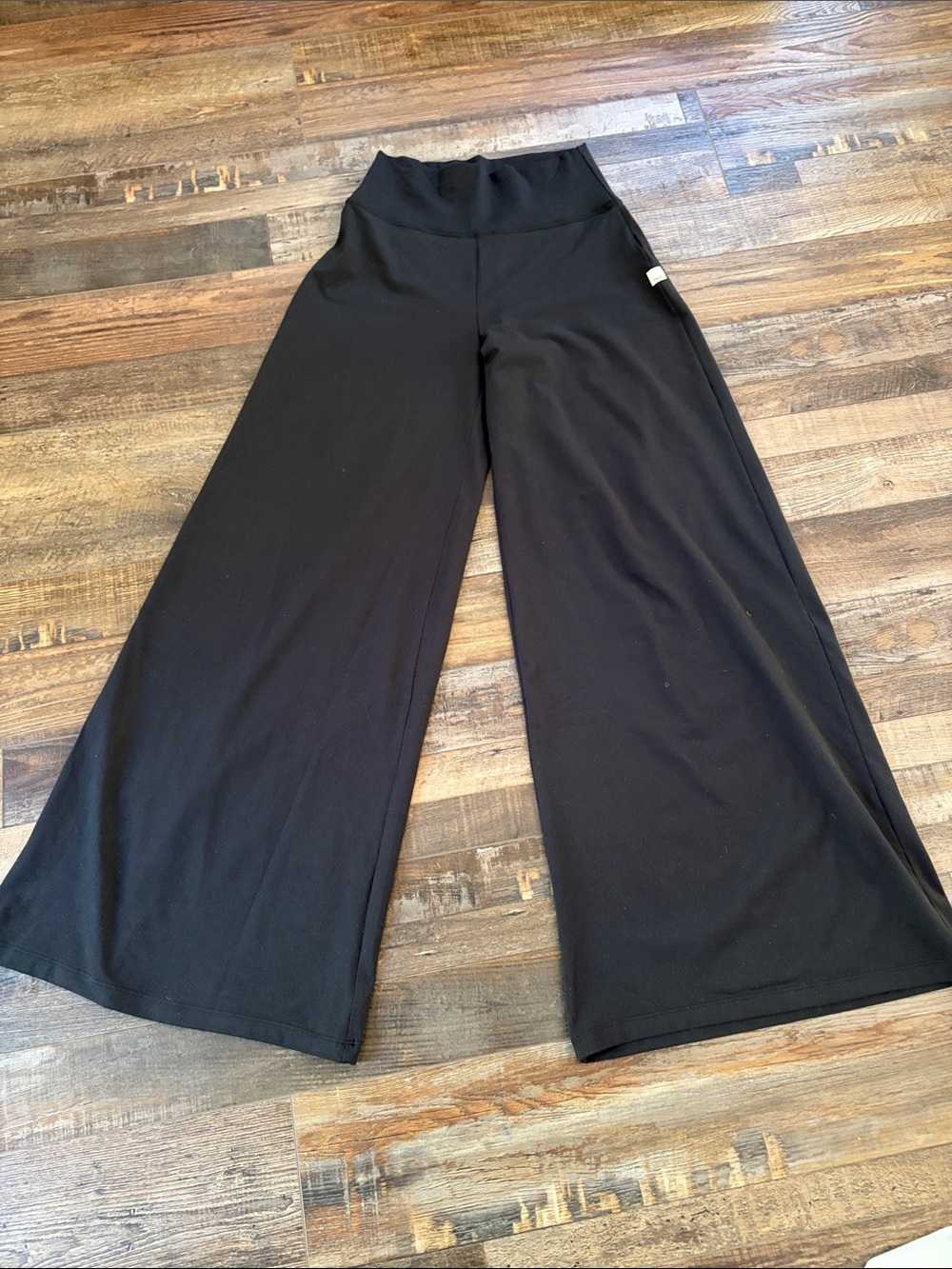 Vuori Black High-Waist Active Leggings
